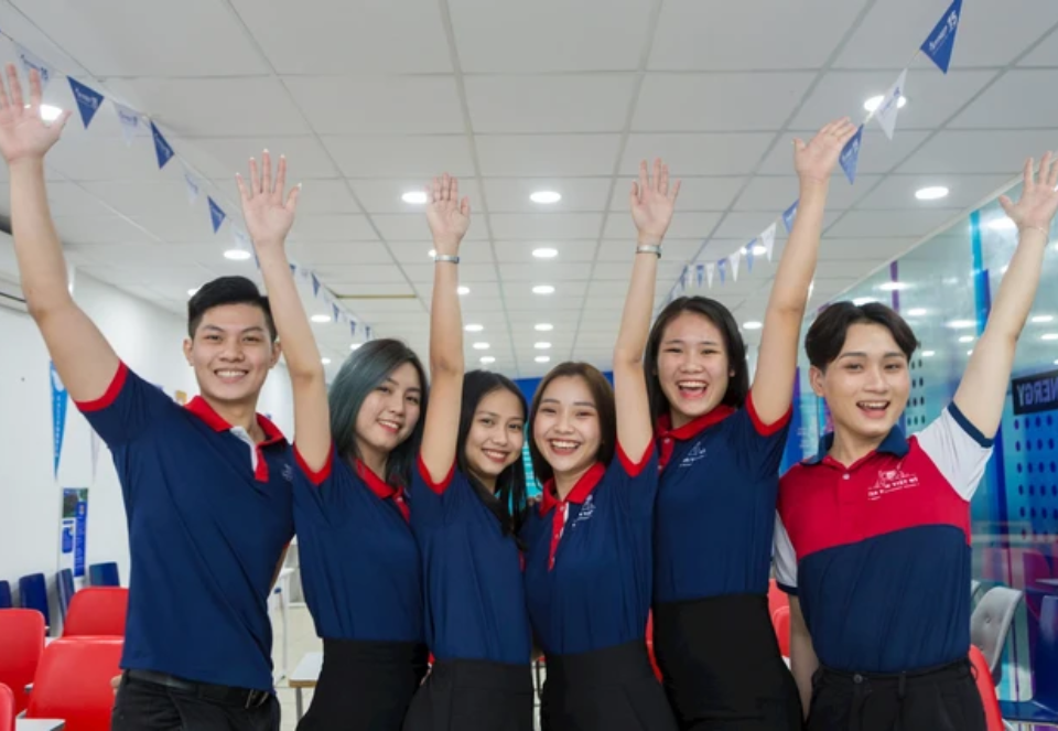 doi-ngu-giao-vien-tai-equest-academy-voi-chat-luong-hang-dau